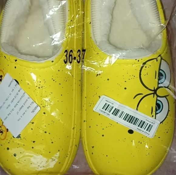 Women Sponge Bob Slides - Picture 4 of 6
